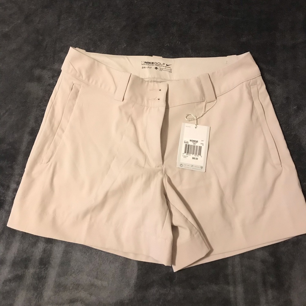 NWT Nike women’s golf shorts. Size 6